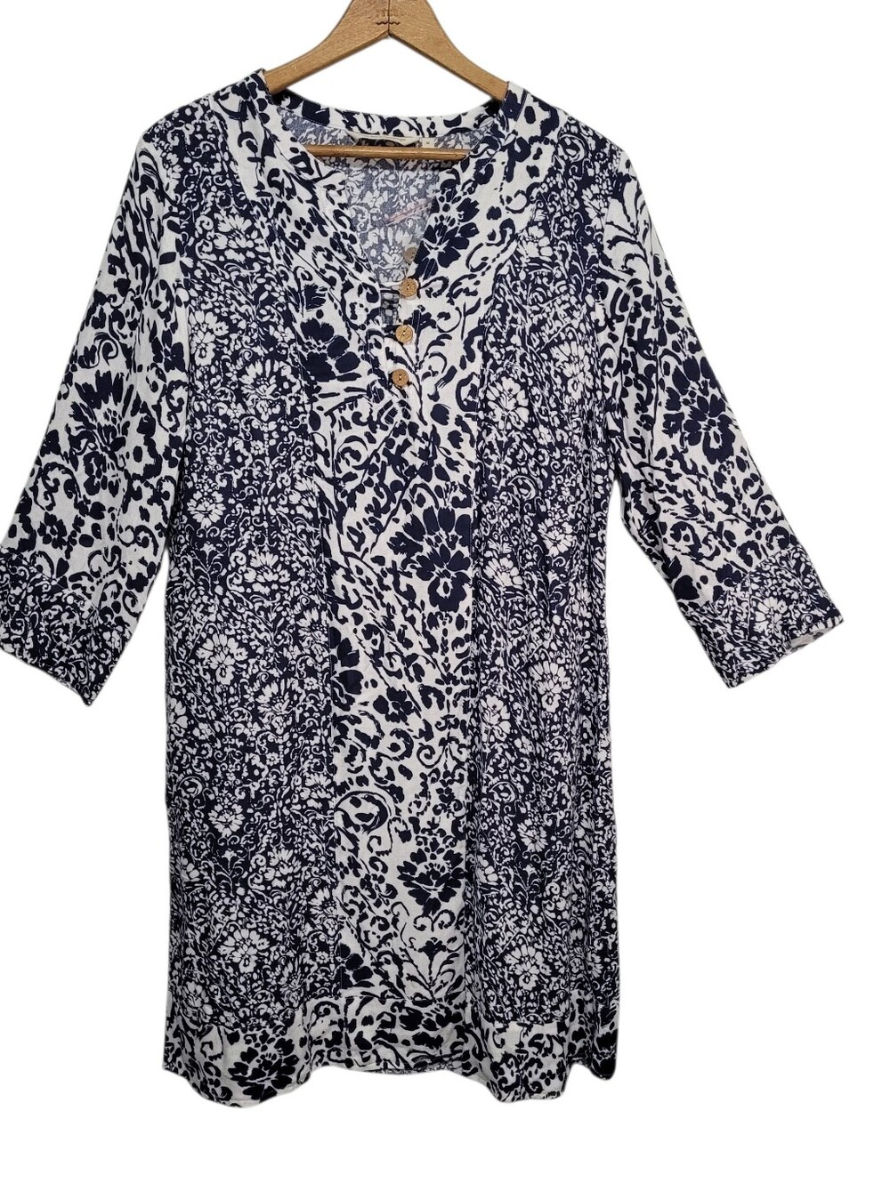 Soft Surroundings Raven Dress Blue White Paisley Floral Size M Relaxed Shift
